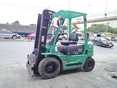 ขายรถยกมิตซูบิชิ 2 ตัน (รุ่นใหม่) เครื่องเบนซิน  กระบอกคู่ งาหมุน 360 องศา  เสาสูง 3 เมตร  พวงมาลัยเพาเว่อร์  สีเดิมจากนอก นำเข้าจากญี่ปุ่น ใช้งานได้ทันที