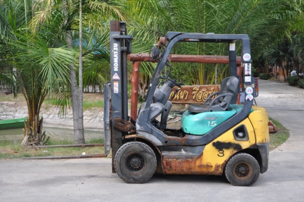 ขายFORKLIFT KOMATSU FG15รุ่น-20 สภาพเดิมๆจากญี่ปุ่น ยังไม่เคยใช้งานในไทย 135,000บาท