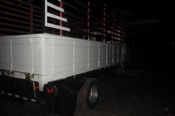 ***ขายแล้วครับขอบคุณ Truck2hand ขาย ขาย 6ล้อ สวยๆ HINO KM310 เครื่องเดิมDQ100 6สูบ 100HP แห้งๆ ไม่เยิ้ม แรง เกียร์เดิม เข้าง่าย ช่วงล่างแน่น คัสซีสวย(เก็บงานแล้ว) F หน้า-หลัง กระบะยาว4.30ม.วางมาใหม่กริ๊กพื้นไม้คอกเหล็กกล่อง สวยแข็งแรง วางหัวFC(ลงเล่ม)สวยๆ