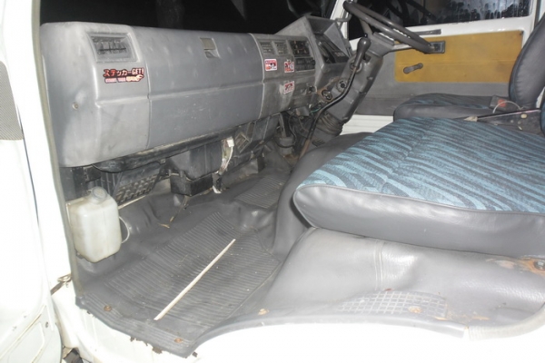 ***ขายแล้วครับขอบคุณ Truck2hand ขาย ขาย 6ล้อ สวยๆ HINO KM310 เครื่องเดิมDQ100 6สูบ 100HP แห้งๆ ไม่เยิ้ม แรง เกียร์เดิม เข้าง่าย ช่วงล่างแน่น คัสซีสวย(เก็บงานแล้ว) F หน้า-หลัง กระบะยาว4.30ม.วางมาใหม่กริ๊กพื้นไม้คอกเหล็กกล่อง สวยแข็งแรง วางหัวFC(ลงเล่ม)สวยๆ