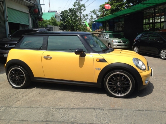 ขาย Mini ONE ปี 2008 สีเหลืองหลังคาดำโรงงาน เกียร์ Auto