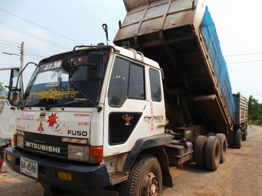 ขายด่วนรถสิบล้อหลงโบซีL7201ดรั้มเครือง6D16โบ220แรงม้า