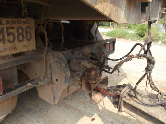 ขายด่วนรถสิบล้อหลงโบซีL7201ดรั้มเครือง6D16โบ220แรงม้า