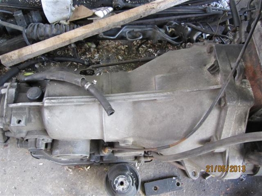 ขายเครื่อง เกียร์ benz190e 230e-280c