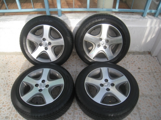 ขายล้อแม็ก Honda civic  5ก้าน 15"x6" et 45 4รู100 + ยางปี 11 (081-3747940)