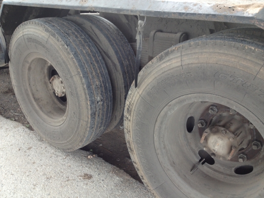 ขายสิบล้อหัวลาก HINO FM2K รถห้างแท้สภาพสวยพร้อมใช้งาน ขายสิบล้อหัวลาก HINO FM2K รถห้างแท้สภาพสวยพร้อมใช้งาน