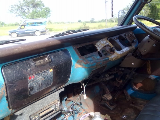 ISUZU ELF85 หกล้อสั้น ยางอะไหล่แขวนข้าง ภายในสวยเดิม อุปกรณ์ครบ สภาพนางฟ้าทะเบียนขาด