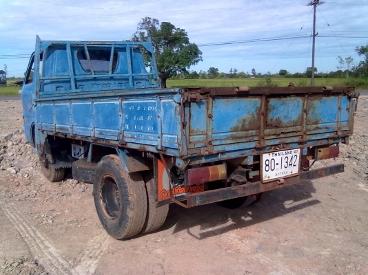 ISUZU ELF85 หกล้อสั้น ยางอะไหล่แขวนข้าง ภายในสวยเดิม อุปกรณ์ครบ สภาพนางฟ้าทะเบียนขาด