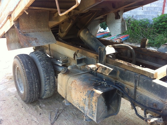 ขายรถดัมพ์ ISUZU ELF 6 ล้อเล็ก จองแล้วมัดจำไว้ ขายรถดัมพ์ ISUZU ELF 6 ล้อเล็ก จองแล้วมัดจำไว้