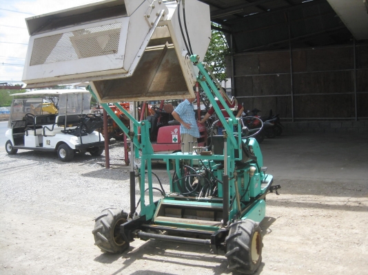 ขายรถเก็บหญ้าสนามTSUCHIYAพร้อมใช้งาน