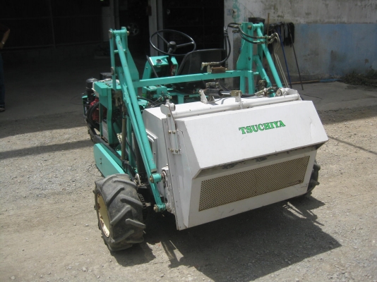 ขายรถเก็บหญ้าสนามTSUCHIYAพร้อมใช้งาน