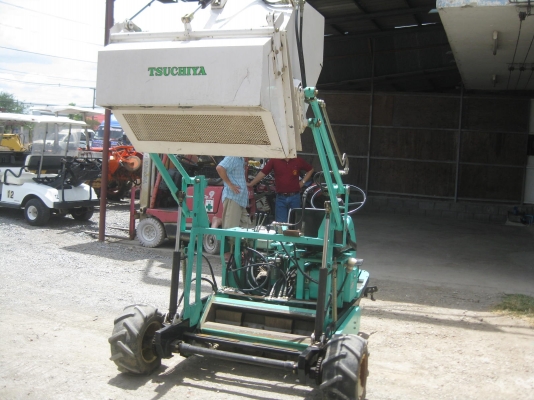 ขายรถเก็บหญ้าสนามTSUCHIYAพร้อมใช้งาน