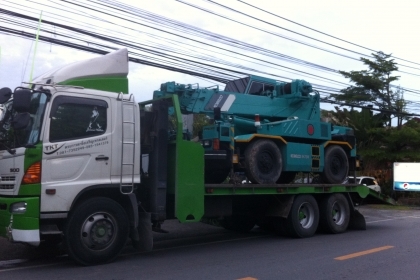 บริการขนย้ายเครื่องจักรกลหนัก