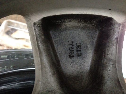 ขายแม๊ก วีโก้ 4 เส้นครบชุด ขอบ 16