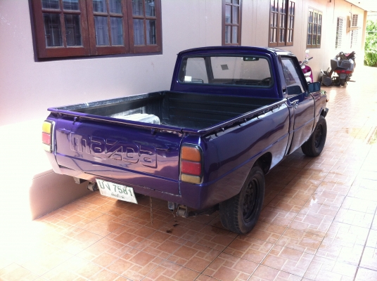 ขาย มาสด้า 1000 กับ 1300 ทะเบียนพร้อมโอนพร้อมใช้ครับ มีให้เลือก สองคัน ครับ