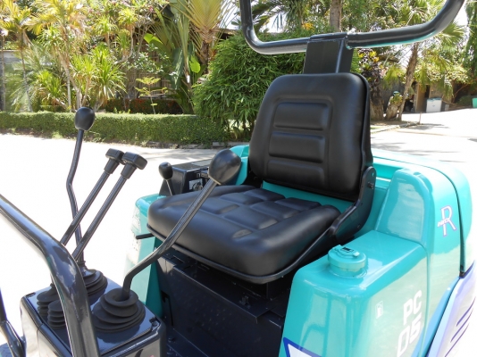 ขายรถขุดขนาดเล็ก KOMUTSU PC 05-7