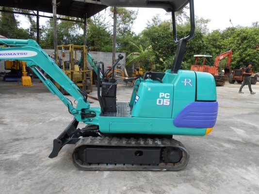 ขายรถขุดขนาดเล็ก KOMUTSU PC 05-7