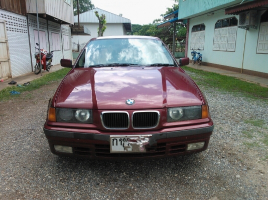 BMW318IA 1998 รุ่นทอปสุด รถมือเดียวห้างแท้ วิ่งแค่14xxxx เบรค ABS แอรแบ็คคู่