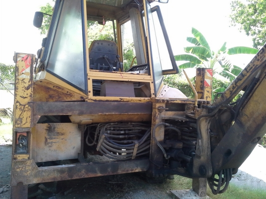 ขายรถ JBC มือสอง ตักหน้าขุดหลัง