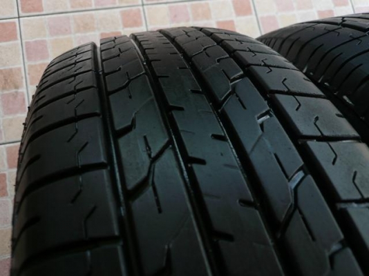ขายยาง BRIDGESTONE B390-----205-65-15-----ปี11 (1ชุด)