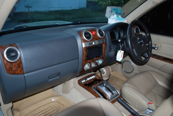 ขายรถ ครอบครัว Mu-7 สีบรอน-ทอง ราคาถูกกว่าเต๊นท์ และจัดไฟแนนท์ได้ครับ