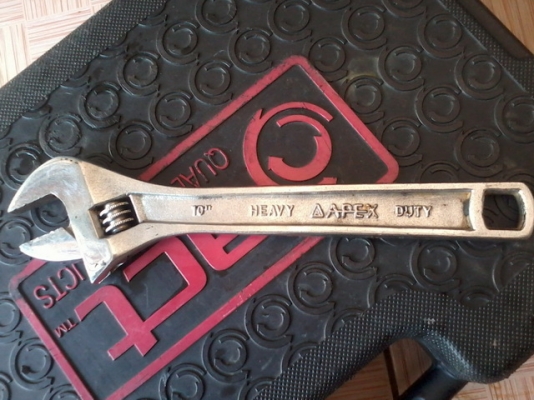 ขายประแจเลื่อน ของ spain ครับ ขายประแจเลื่อน ของ spain ครับ