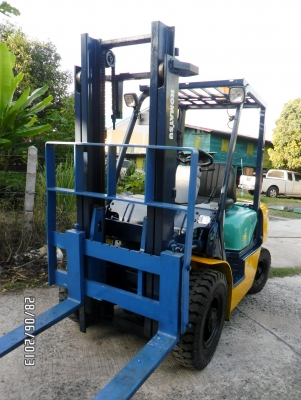 ขายรถยกโฟร์คลิฟท์ราคาถูกขนาด2.5ตันดีเชลคุณภาพดีKOMATSUรุ่นFD25-12สวย-โคราช