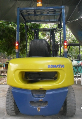 ขายรถยกโฟร์คลิฟท์ราคาถูกขนาด2.5ตันดีเชลคุณภาพดีKOMATSUรุ่นFD25-12สวย-โคราช