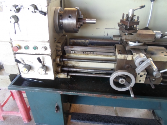 แท่นกลึง 4.5 ฟุต 3 เพลา เกียร์บล็อก กลึงเกลียวได้ไม่ต้องเปลี่ยนเฟือง  65,000