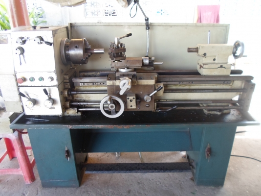 แท่นกลึง 4.5 ฟุต 3 เพลา เกียร์บล็อก กลึงเกลียวได้ไม่ต้องเปลี่ยนเฟือง  65,000