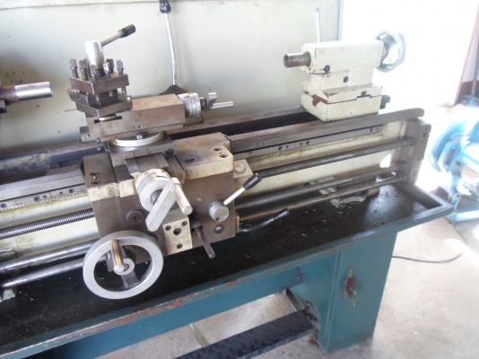 แท่นกลึง 4.5 ฟุต 3 เพลา เกียร์บล็อก กลึงเกลียวได้ไม่ต้องเปลี่ยนเฟือง  65,000