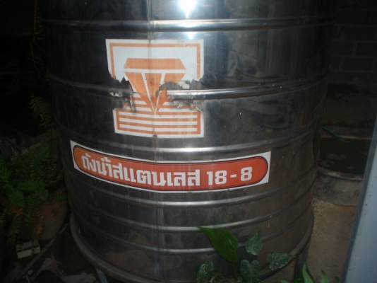 ถังน้ำแสตนเลส 2 ใบใหญ่สภาพดีที่สุด เหมาๆ 13,500บาท ขอแค่นี้