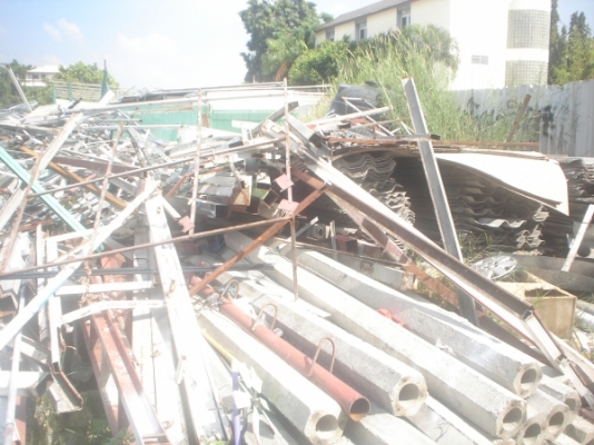 ขายด่วน ตามรูป เหล็กใช้ได้ขายเหมา 15บาท/กิโล มารับเองโลตัสวังหิน