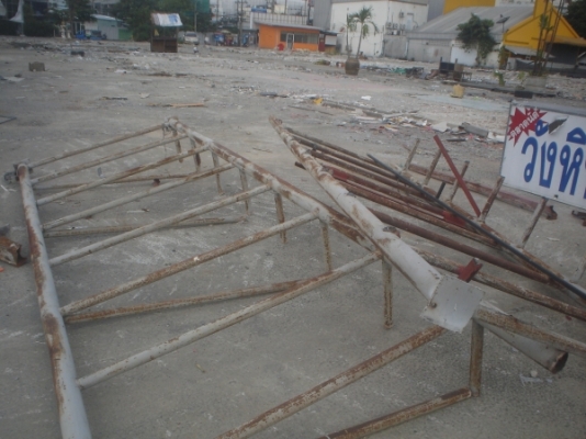 ขายด่วน ตามรูป เหล็กใช้ได้ขายเหมา 15บาท/กิโล มารับเองโลตัสวังหิน