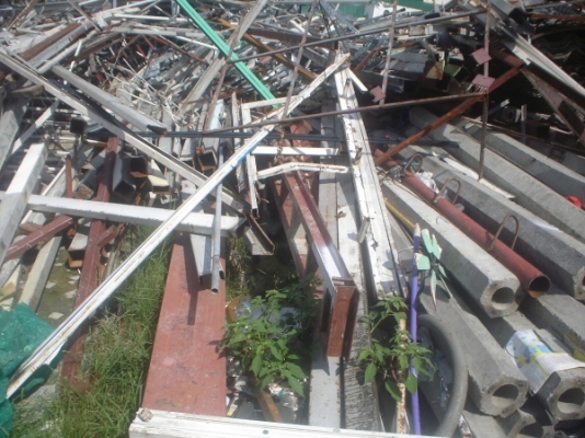 ขายด่วน ตามรูป เหล็กใช้ได้ขายเหมา 15บาท/กิโล มารับเองโลตัสวังหิน