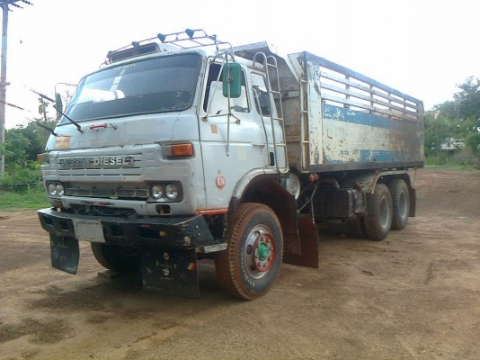 ขายNISSAN UD 41M 265แรงม้า ดั๊ม 2เพลา สภาพสวยพร้อมใช้ ติดต่อได้ที่คุณ อ๊อฟ พิจิตร 086-737-9991