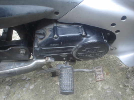 SUZUKI ทะเบียน 2ส8140กทม สีเงินบรอน เครื่อแน่นพร้อมโอน