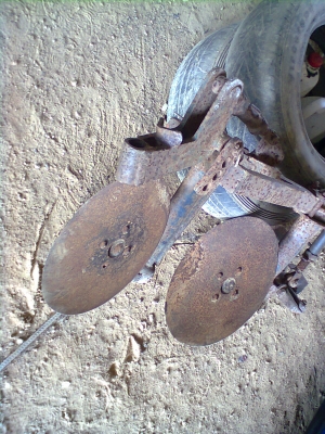 ขายรถไถเดินตามยันต์ม่าร์    10.5  แรง  โคลงบิ๊กจิ๋ว 3 เกียร์  ครับ