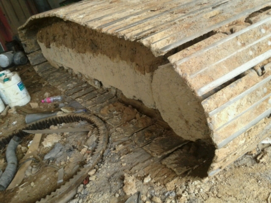 ขาย แบคโฮ โกมัสสุ รุ่น 6  สนใจติดต่อ (คุณธีรเดช) 081-0873744