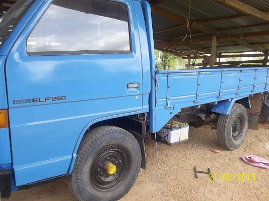 ขาย4ล้อ    เครื่อง  74  แรงม้าหัวเก๋ง NKR เกียร์ยาวหัวเก๋งยกได้