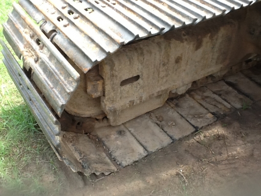 ขายด่วน KOBELCO SK200 รุ่น 2 เครื่อง 6bg1 boเอวดีล้อเดินสวยใช้งานทุกวัน