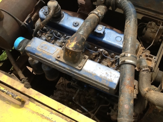 ขายด่วน KOBELCO SK200 รุ่น 2 เครื่อง 6bg1 boเอวดีล้อเดินสวยใช้งานทุกวัน