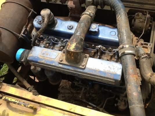 ขายด่วน KOBELCO SK200 รุ่น 2 เครื่อง 6bg1 boเอวดีล้อเดินสวยใช้งานทุกวัน