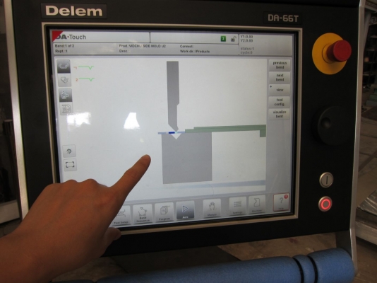 เครื่องพับ CNC 250 Tons x 3100 มม.