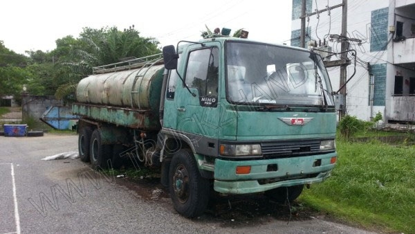 สนใจประมูลรถราชการรวม 3 คัน พรุ่งนี้ให้เสนอราคาได้ครับ(รายการที่ 2 รถบรรทุก 10 ล้อบรรทุกน้ำ ยี่ห้อ HINO รุ่น FM1M)