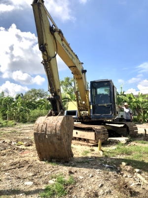 โคมัสสุ pc 120-3 เครื่อง/ปั๊มเดิมๆ  ช่วงล่างดี เอกสารอินวอยซ์