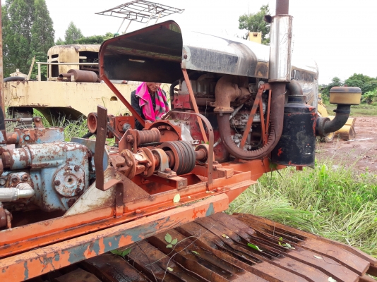 ขายรถตีดินต่อใหม่ใช้งานน้อยจอดนานใช้เครื่องHINO