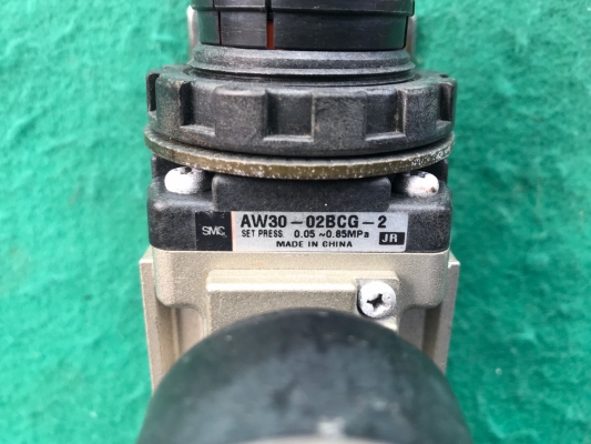 ดักน้ำ ปรับแรงดัน พร้อมเกจ ยี่ห้อ SMC ปรับแรงดันได้ 0.05 - 0.85 MPa รุ่นใหญ่ สภาพดี เช็คแล้วใช้งานได้ปกติ ราคา 600 บาทรวมส่งค่ะ ดักน้ำ ปรับแรงดัน พร้อมเกจ ยี่ห้อ SMC ปรับแรงดันได้ 0.05 - 0.85 MPa รุ่นใหญ่ สภาพดี เช็คแล้วใช้งานได้ปกติ ราคา 600 บาทรวมส่งค่ะ