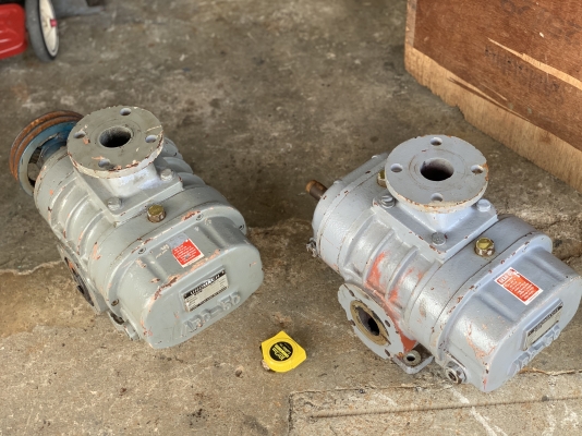 ขายรูทโบลเวอร์ดูด-อัดอากาศ Unomach ขนาด 2นิ้ว สภาพสวยใหม่มาก หมุนนิ่ม แรงอัดลมดี พร้อมใช้งาน มี 2ตัวครับ ราคาตัวละ 9,500 บาท