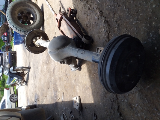 เพลาท้าย isuzu vega ลิมิเต็ด กระโหลก เบรคใหญ่ เฟืองท้ายเบอร์ 9/43 (4.7)ใส่ tfr cameo vega rodeo d-max trooper